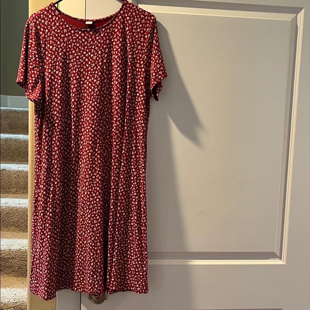Old Navy Red Floral Short Sleeve Midi Dress.Sz XL